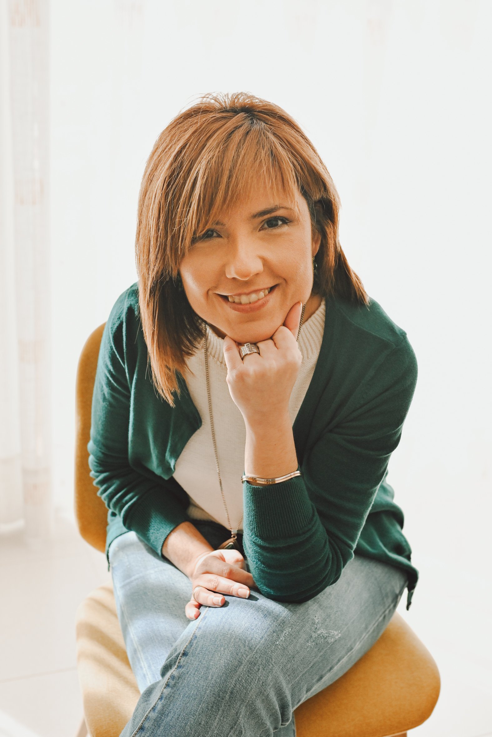 sobre Elisabeth Álvarez